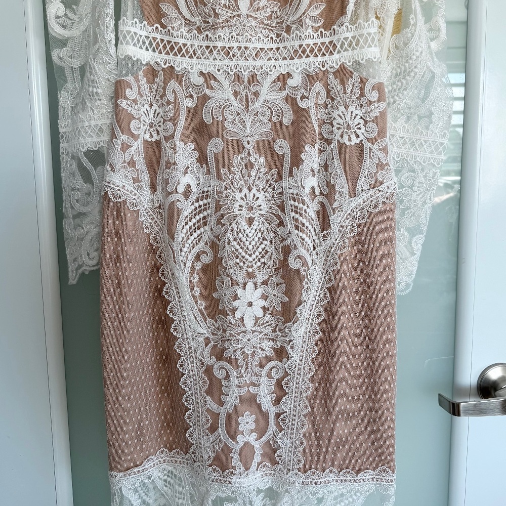 NWT, Bronx & Banco Barocco Swiss Gown - Picture 5 of 12